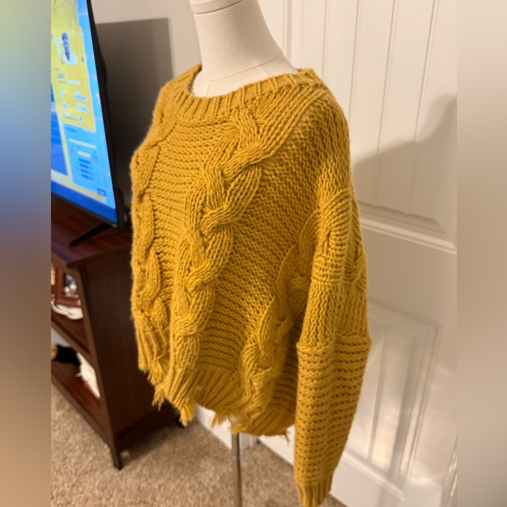 She + Sky Mustard Cable Knit Cropped Sweater - Picture 5 of 12